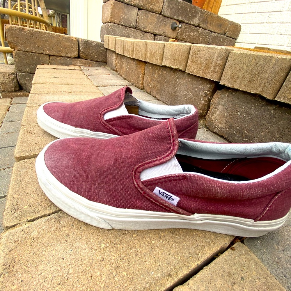 Vans canvas slip on maroon color womens 8.5